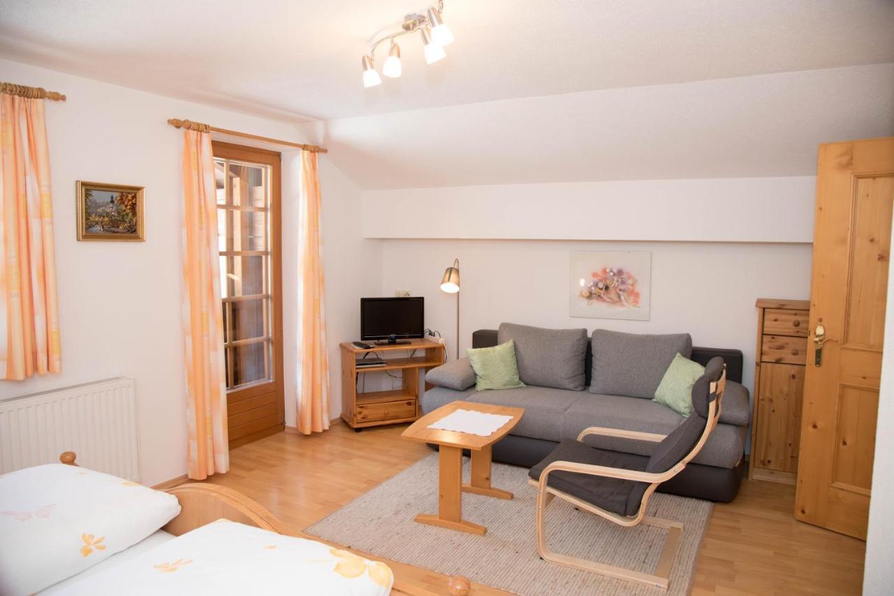 Guggenbergerhof Hotel Maria Luggau Bagian luar foto