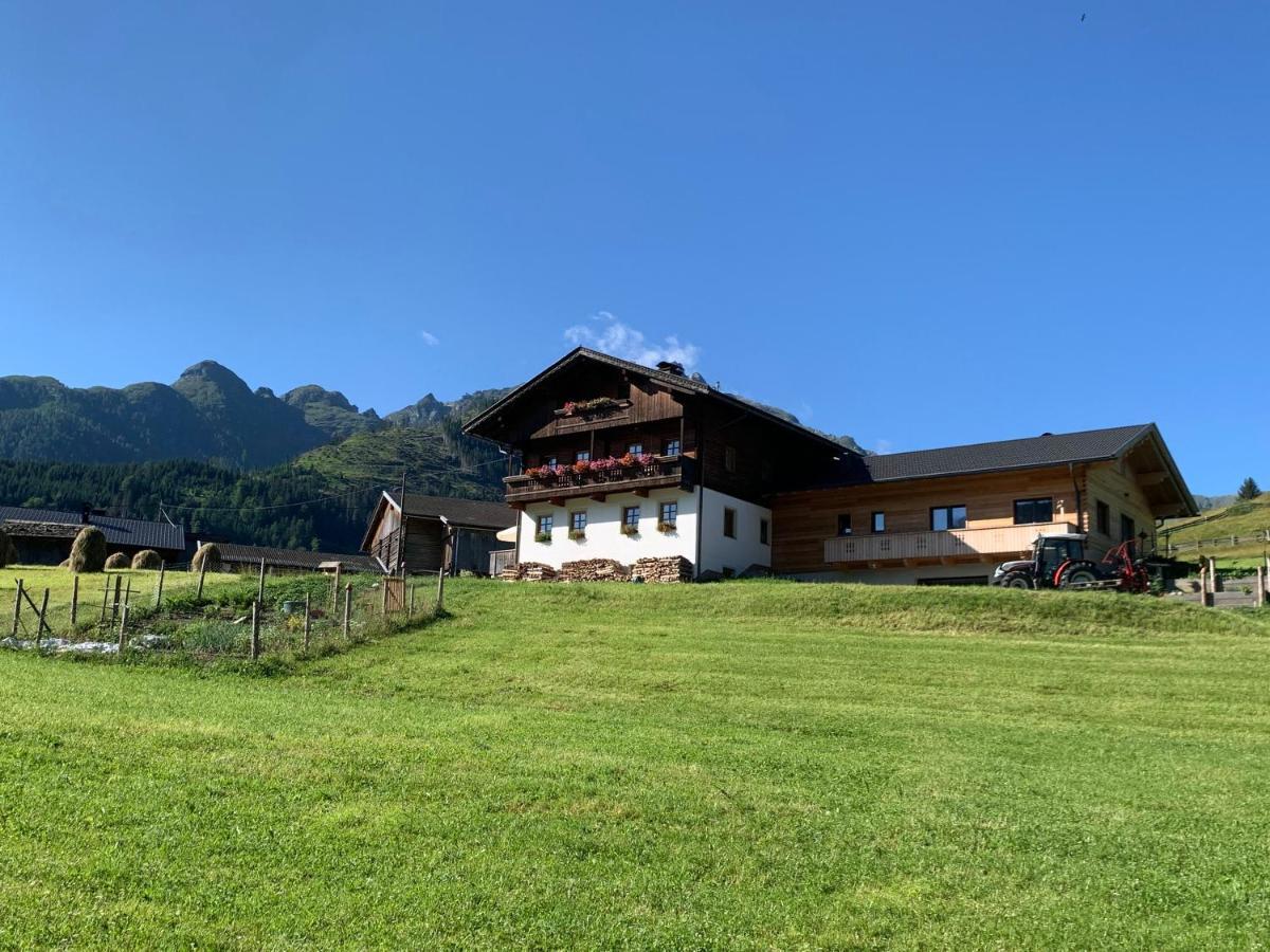 Guggenbergerhof Hotel Maria Luggau Bagian luar foto