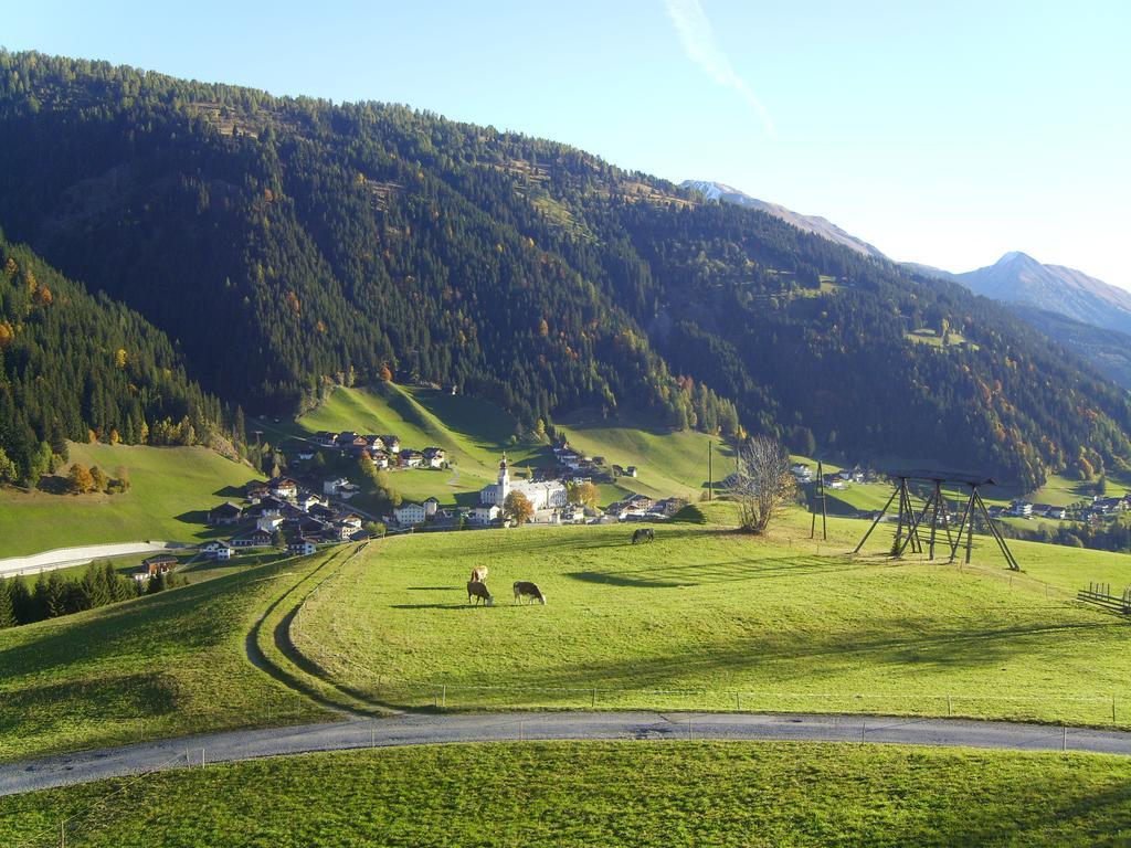Guggenbergerhof Hotel Maria Luggau Bagian luar foto