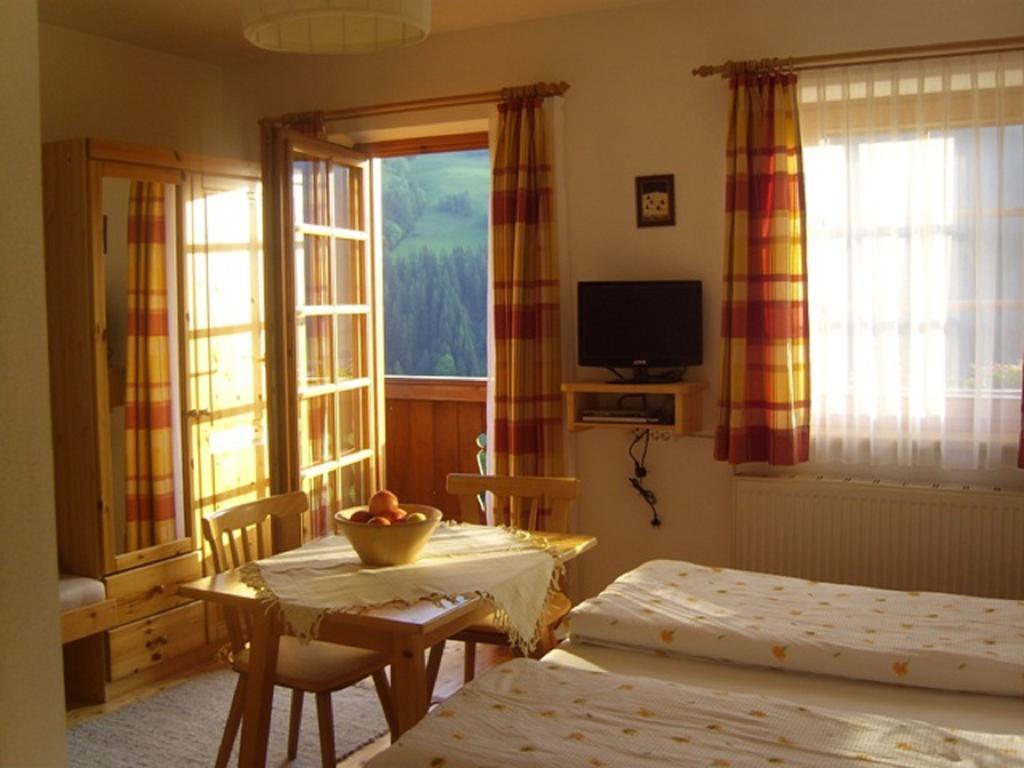 Guggenbergerhof Hotel Maria Luggau Bagian luar foto